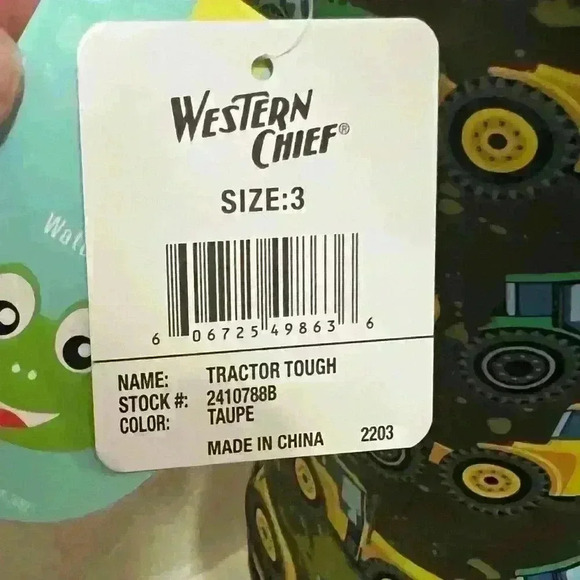 Boys Rain Boots - NWT - Picture 2 of 4